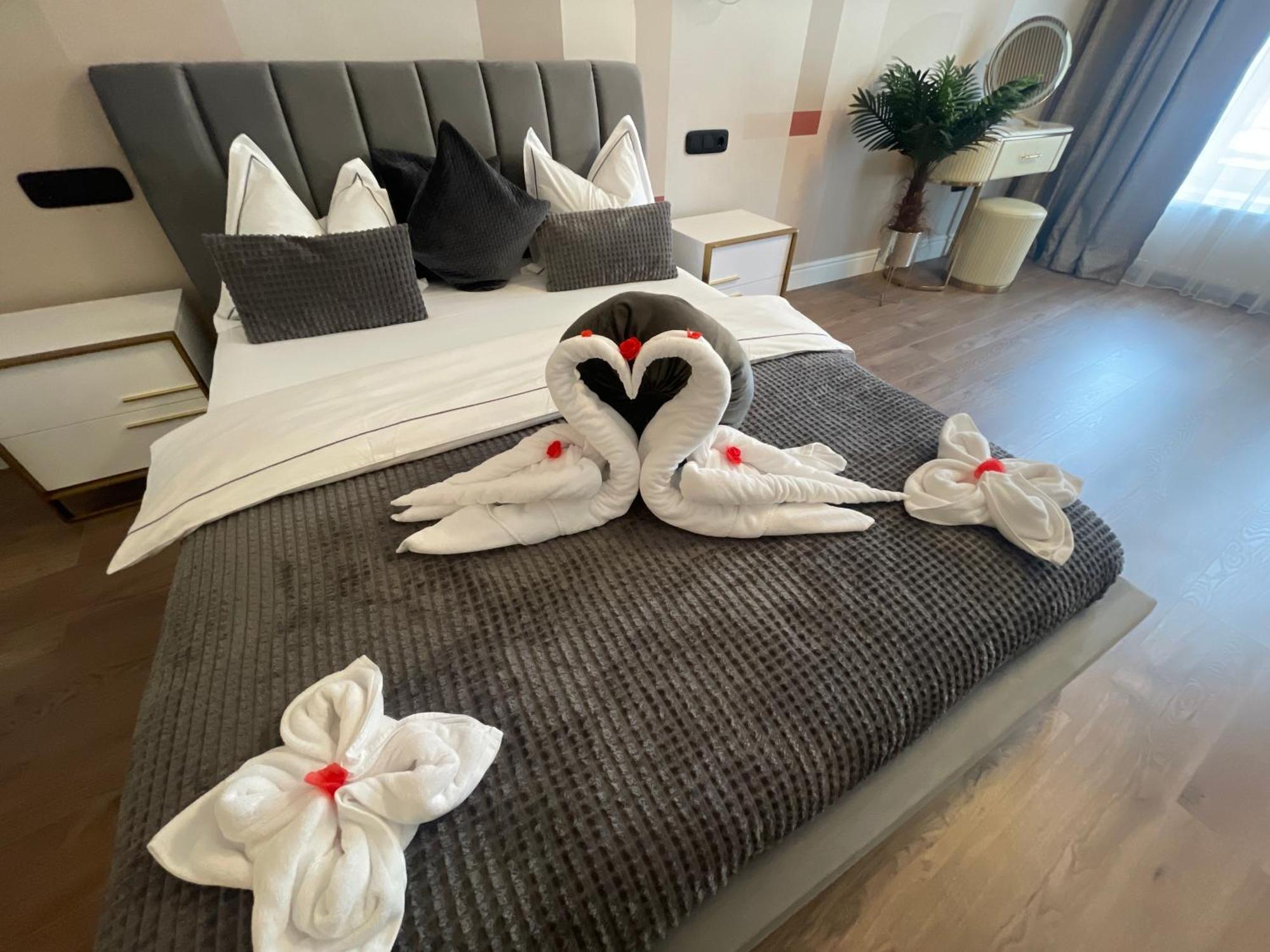 Luxuroom Sibiu Esterno foto